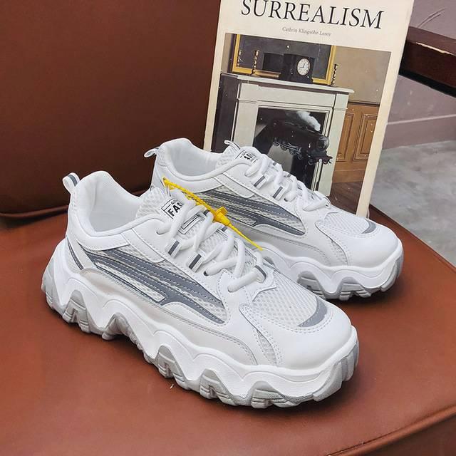 PBT Sepatu Pria Premium Original Style – Sneakers Casual Kekinian KODE GZ02