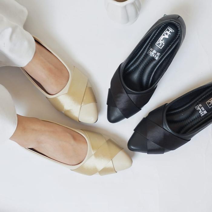 Holic Raya 03 Sepatu Kerja Wanita Flat Shoes Sintetis Simple Premium
