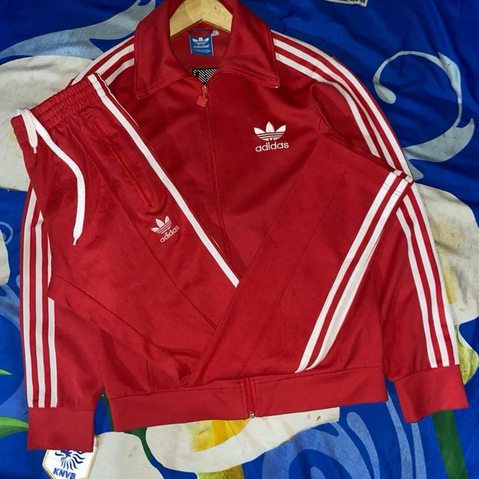 Jaket adidas tractop original preloved