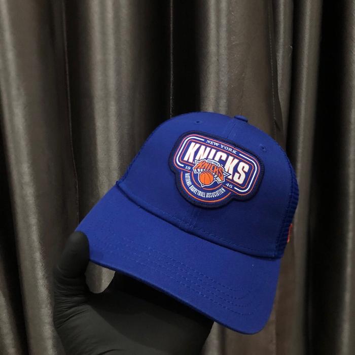 topi new era nba knicks model jaring trucker second original