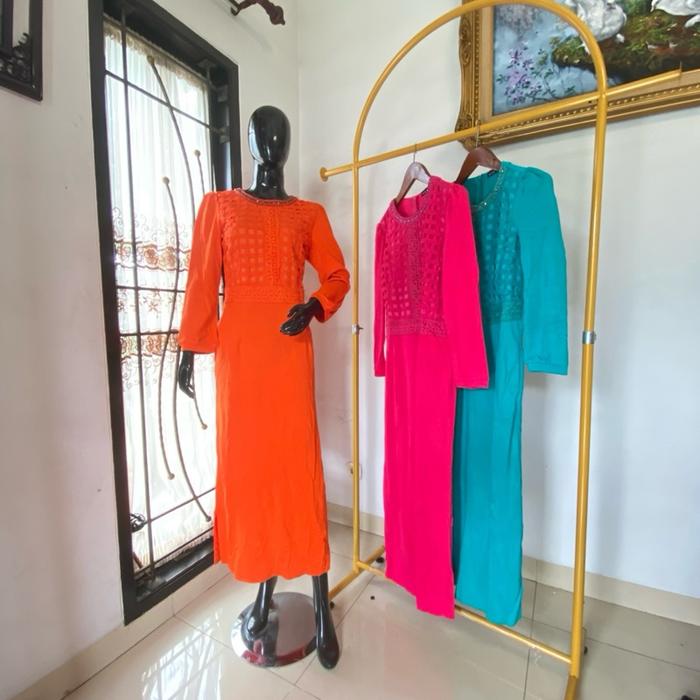 Gamis SNQ Impor Mewah Murah  Leher Motif Payet dan Brokat dengan Pilihan Warna Cerah untuk Tampilan 