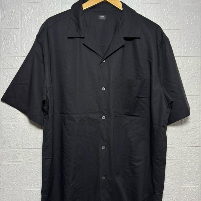 UNIQLO OPEN COLLAR SHIRT SECOND ORIGINAL (size besar)