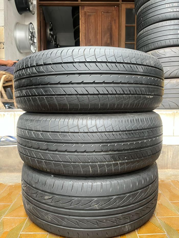 Ban Yokohama DB Decibel E70 205 60 r16 2Pcs