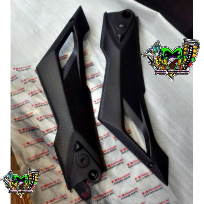 Cover Body Tengah / Tutup Aki Ninja RR New Body kasar