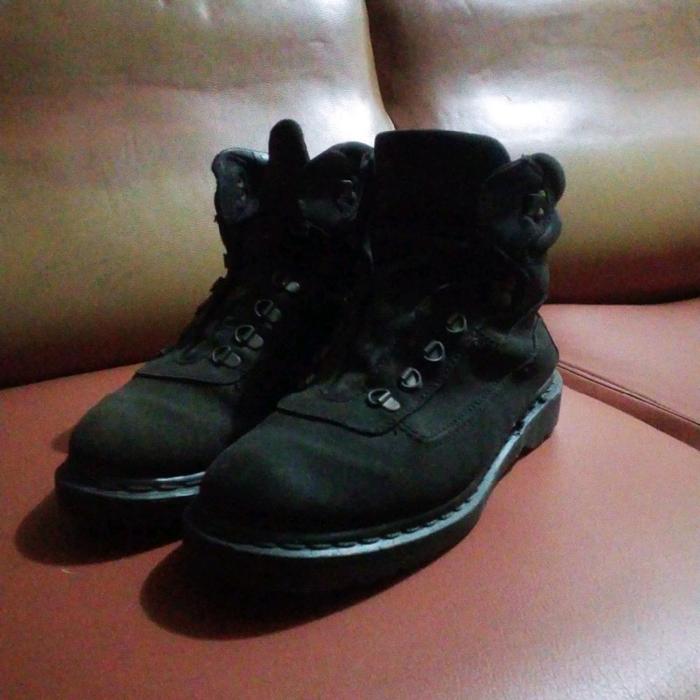 Sepatu Boots DR. MARTENS Original Made in England Size 42
