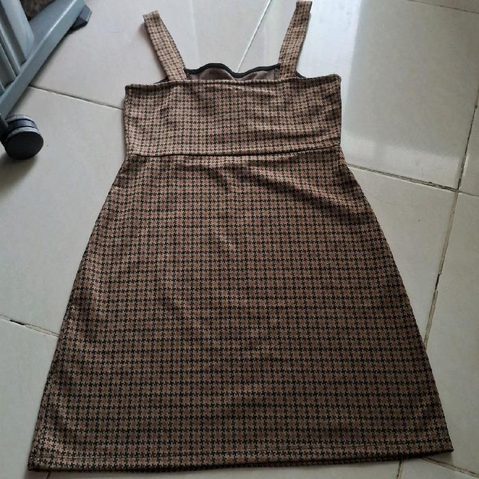dress  remaja / wanita motif pull and bear preloved