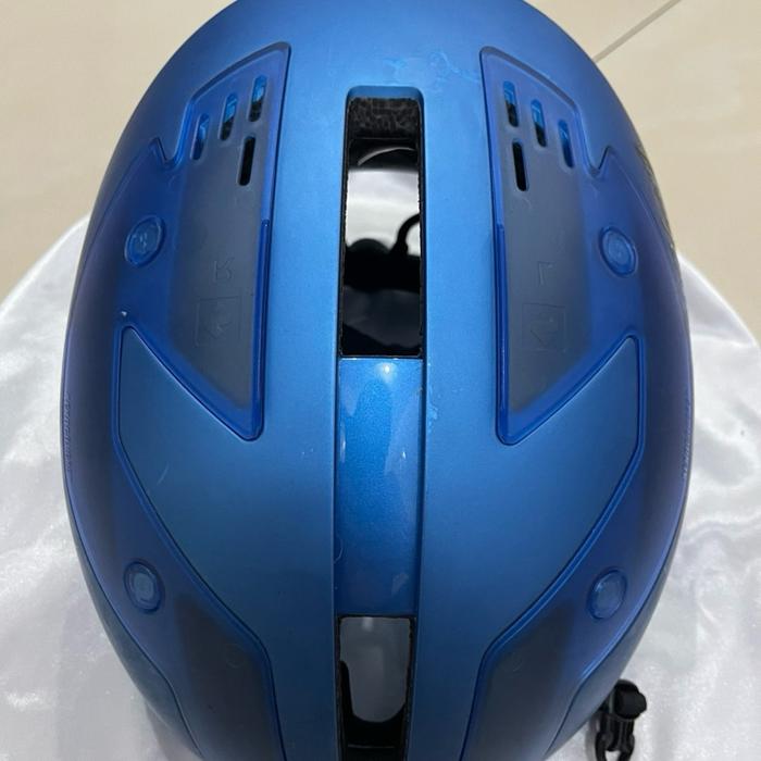 Falconer II Helm Roadbike Gravel Sweet Protection Falconer II Aero Helmet dengan Desain Aerodinamis