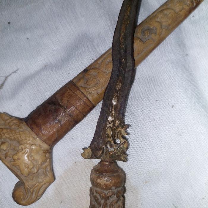 PUSAKA NAGA RUNTING LANGKA