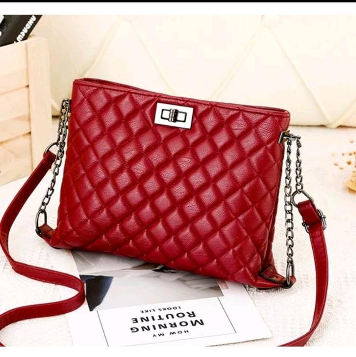 Tas import Hand Bag Wanita. New Arrival Bonia Classic Glosi Semi ori Hitam