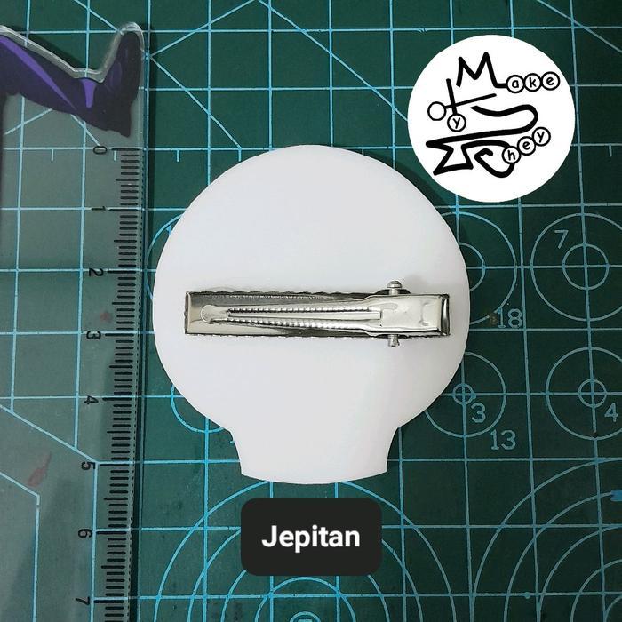 Pin/Bross Tengkorak Amu Webtoon WEE Cosplay - Jepitan