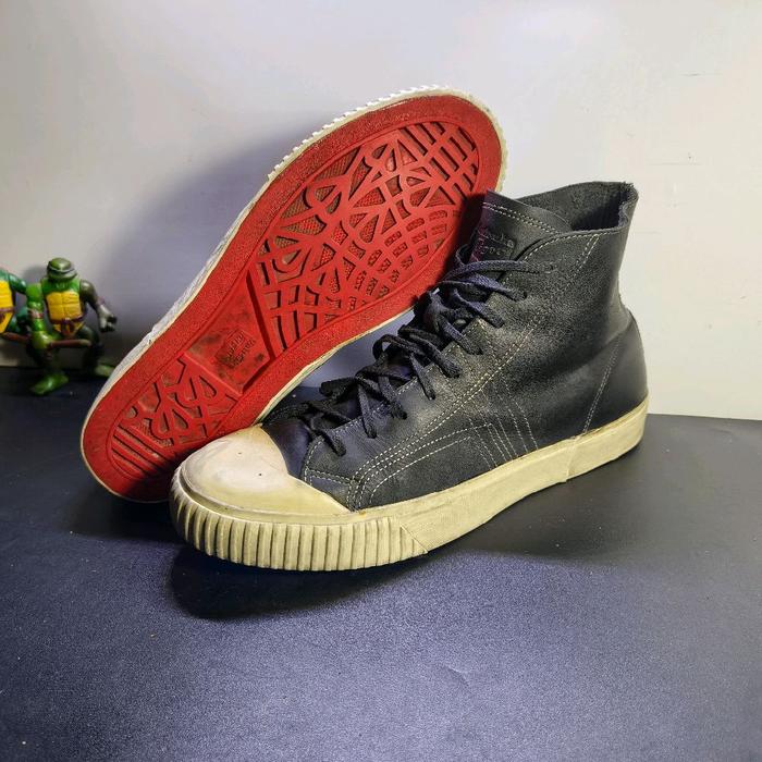 sepatu tiger boot kulit second size 43