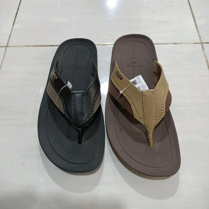 NECKERMAN Sandal Pria Hitam & Ivory Nyaman untuk Harian dengan Desain Elegan dan Tali yang Fleksibel