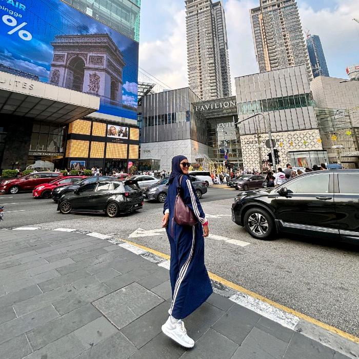 Gamis Traveling Rafhanah Navy.Anti Kusut Adem Nyaman.Elegan Simple Sporty.Size S-XXXL Warna Lengkap 