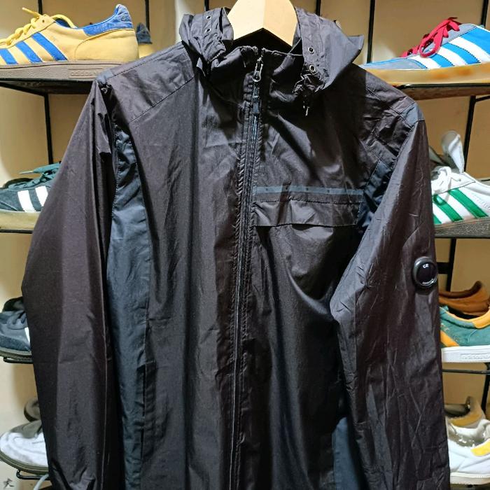 JAKET OUTDOOR  CP COMPANY