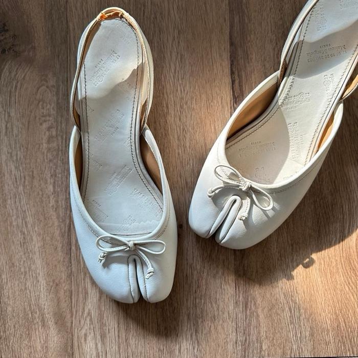 Sepatu Maison Margiela Tabi Slingback White
