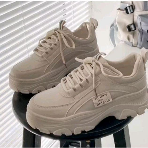 Sepatu Sneaker S15 - Model Terbaru Shoes Kasual
