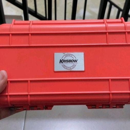 Krisbow Protective Case Merah untuk Perlindungan Aksesori Anda
