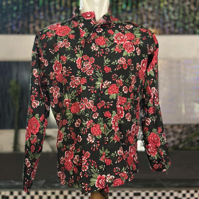 SURJAN Kembang Batu Pria Dewasa Baju Floral Hitam Merah untuk Tampilan Elegan dan Stylish