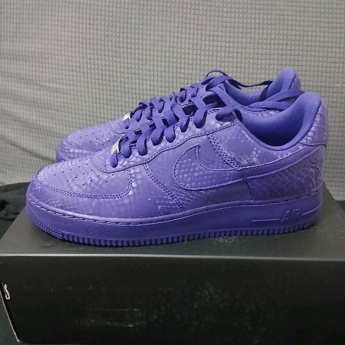 NIKE AIR FORCE 1 LOW KOBE