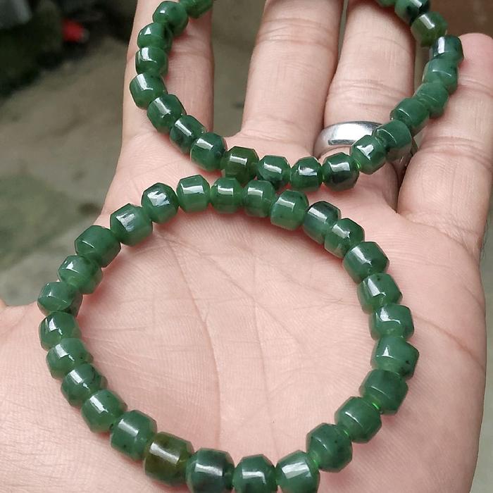 gelang batu giok neprite aceh