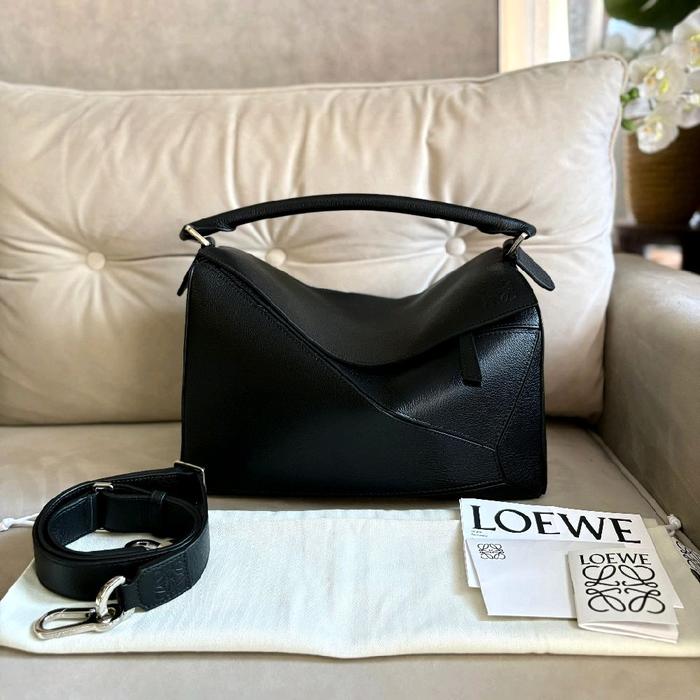 Loewe puzzle bag size large in grained leather (Preloved)