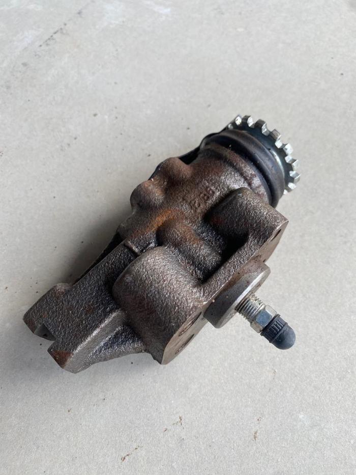 WHEEL CYLINDER Mitsubishi (Canter PS135, PS125T)