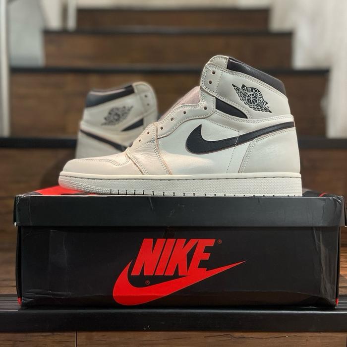 Nike air jordan 1 high SB defiat nyc to paris sneakers pria
