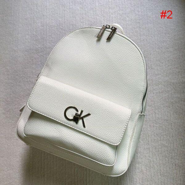 Calvin Klein Tas Ransel Wanita Putih Model #2 dengan Logo CK Elegan dan Modern