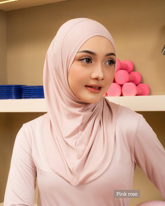 Arlin scarf - Hijab Sport Bergo Instan Karet Dagu Lembut Adem | Jilbab Olahraga |  Kerudung Khalisa 