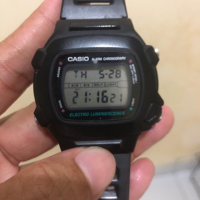 Casio W-740 Jam Tangan Digital Alarm Chronograf Vintage dengan Fitur Electro Luminescence