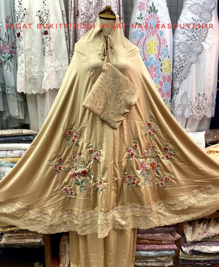 MUKENA SILK SUTRA CAIR BORDIR BUKITTINGGI/MUKENA BORDIR BUKITTINGGI BAHAN SILK