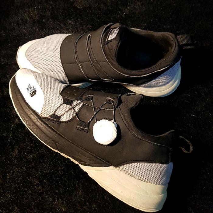 The North Face sepatu second preloved slip on