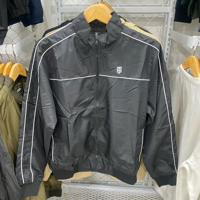 S01042615 Jacket parasut hitam by 3second sporty Regulerfit