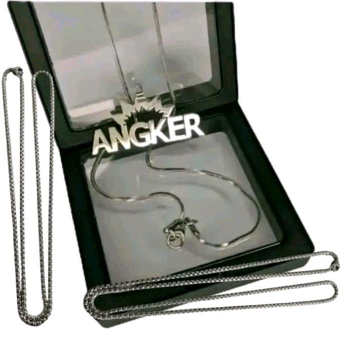 angker kalung liontin warna merah putih desain elegan penunjang penampilan anda