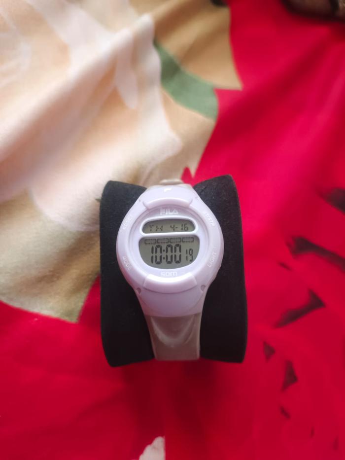 Jam Digital Fila Perempuan