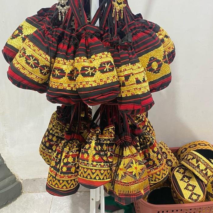 Tas Serut Tapis Wanita Model Jinjing Tenteng