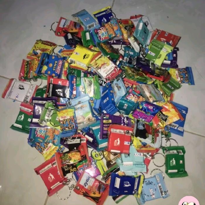 ganci snack viral , (100 pcs ) , murah murah , cocok untuk pecinta ganci nih , boleh dijual lagi ke