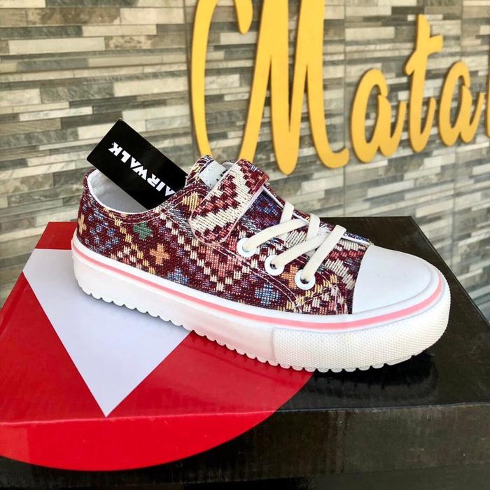 Airwalk Sepatu Anak Junior Tiara  Desain Simple Nyaman Tidak Licin Cocok untuk Aktivitas Sehari-hari