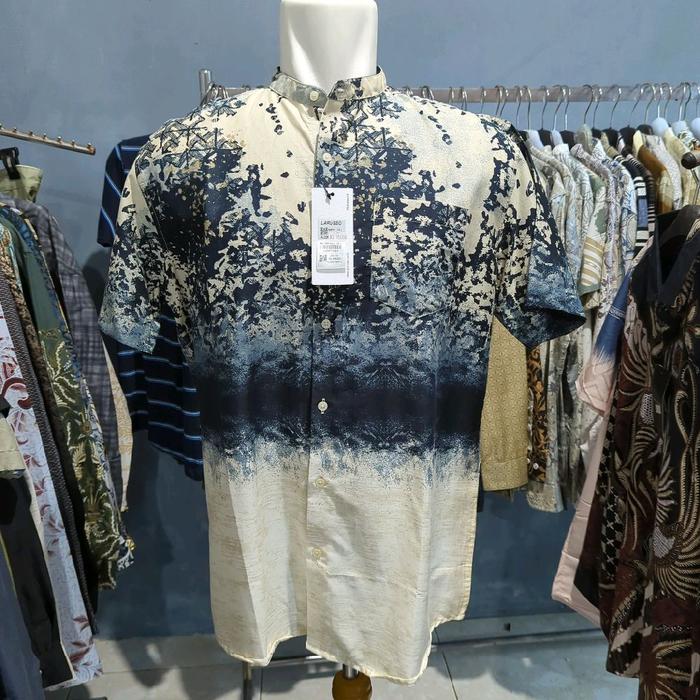 Larusso kemeja koko pria lengan pendek