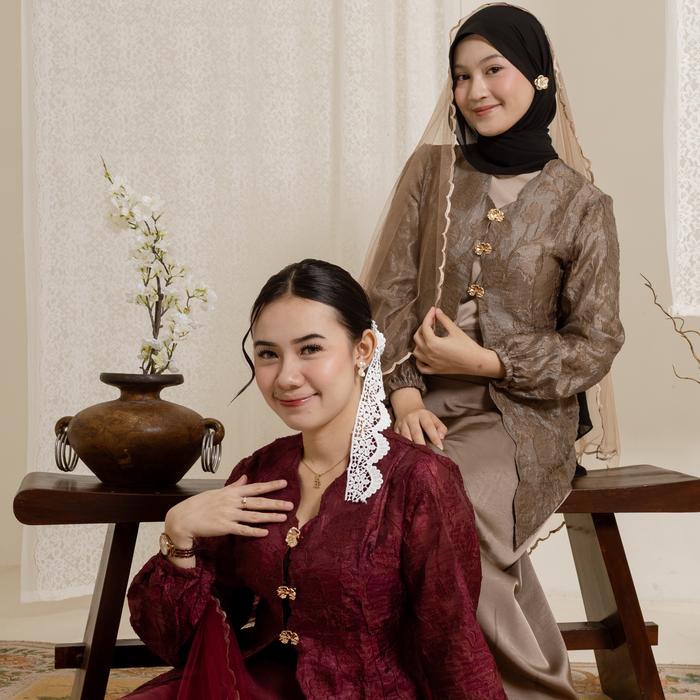 DELTA Laila Set - RAYA COLLECTION 2026 Set kebaya termasuk kain sarung dan selendang bordir