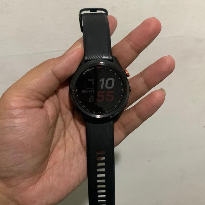 Garmin Approach S62 Premium GPS Watch Second dengan Tampilan Jelas dan Tali Karet yang Nyaman untuk 