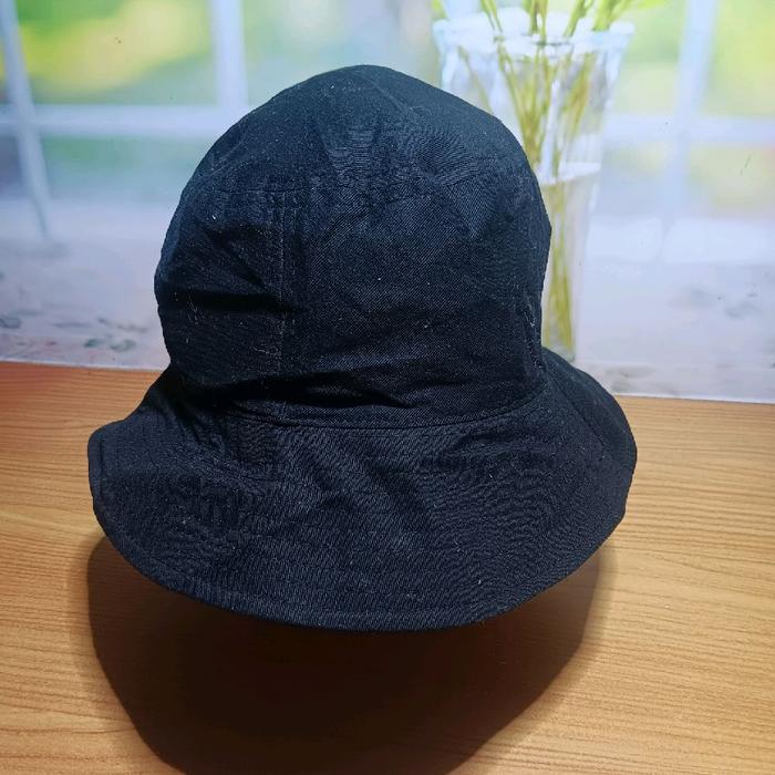 Topi Import Bekas Hitam Polos Pria wanita