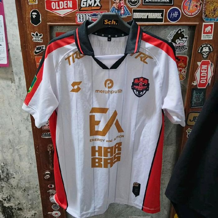 Jersey Persekat Versi Supporter