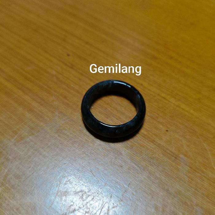 Giok Asli Bersertifikat - Cincin giok hitam