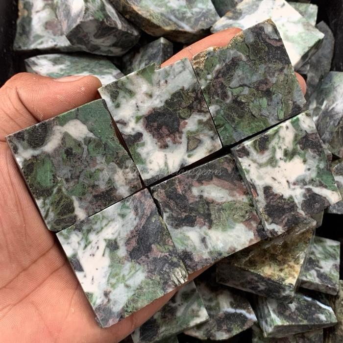 bahan batu giok army super langka asli alam / lempengan batu giok army / batu giok army / batu giok