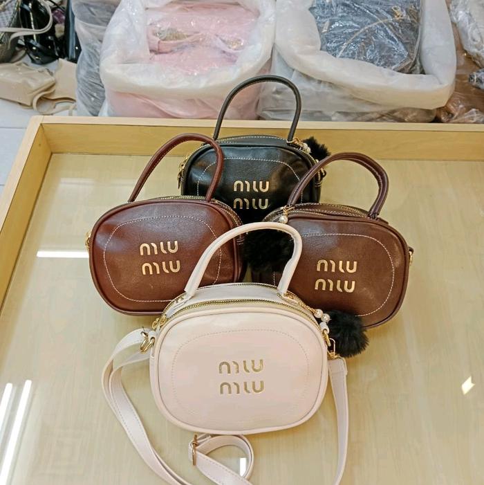 tas Selempang mini Miu Miu kulit