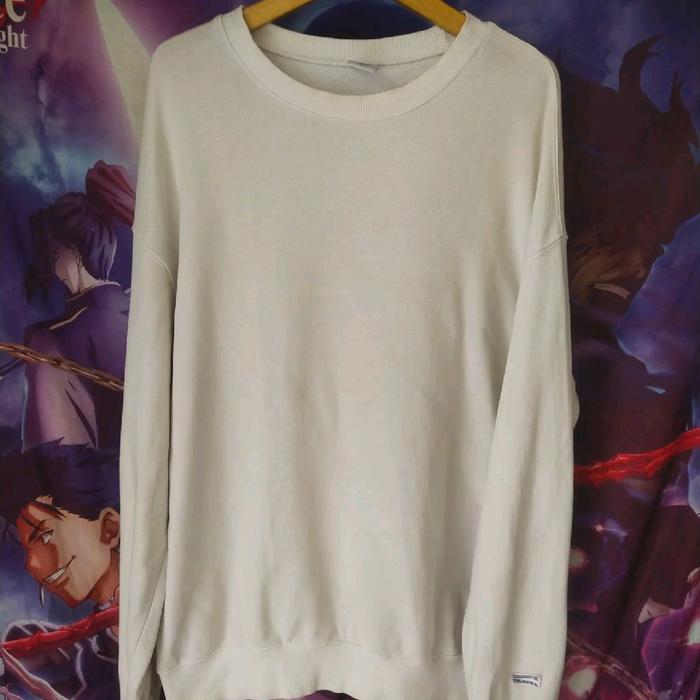 Travel Korean Brand Minimalist Cream Off White Sweatshirt Crewneck Jaket Putih Original Second Korea