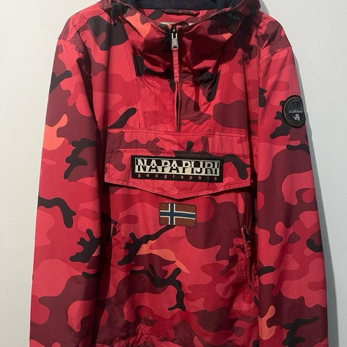 NAPAPIJRI RAINFOREST CAMO RED