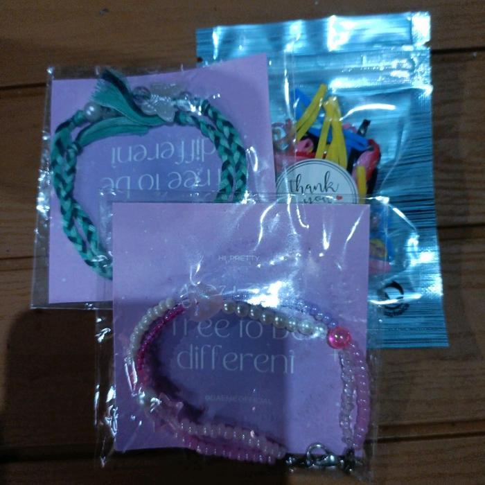 2 Gelang Wanita Aesthetic Lucu Free Karet Jepang