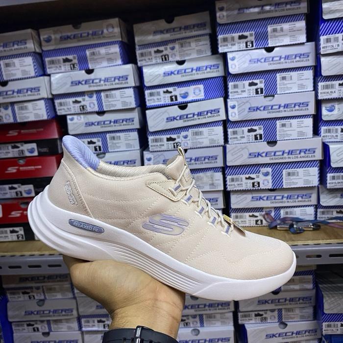 Sepatu skechers original wanita / Skechers sport Relaxedfit womens sneakers shoes-natural